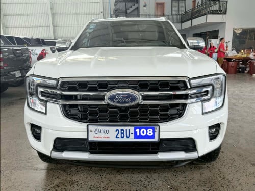 Ford Everest 2023Titanium full option ចូលតាមក្រុមហ៊ុនfordឆ្វេងសុីន