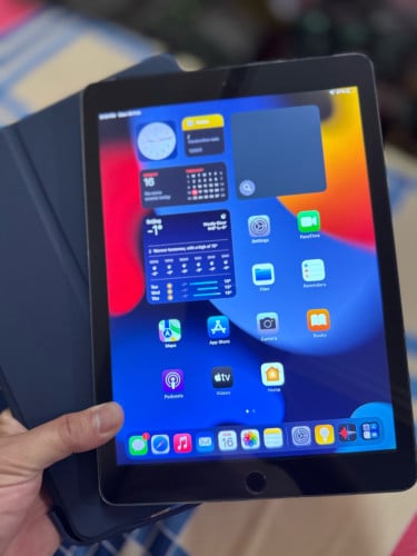 iPad Air 2 Sim Wifi 64GB សំនុំ មានខេស ឆ្នាំង និងស្រ្គីនការពារ