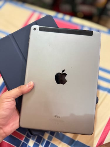 iPad Air 2 Sim Wifi 64GB សំនុំ​ ​ មានខេស​ ឆ្នាំង​ និងស្រ្គីនការពារ