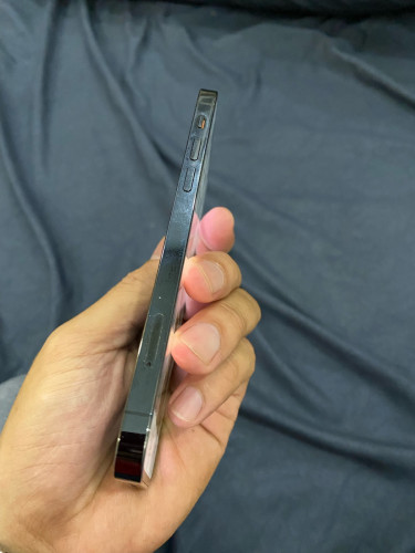 IPhone 12 Pro 256g 260$ មានស្គេន