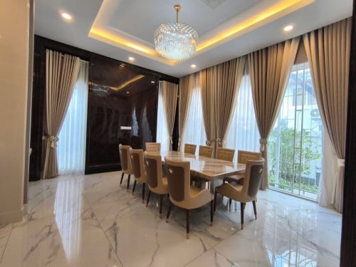 Queen Villa for RENT ๐ก! โข Location: Borey Peng Huoth Meragarden50m AEon3 Mall