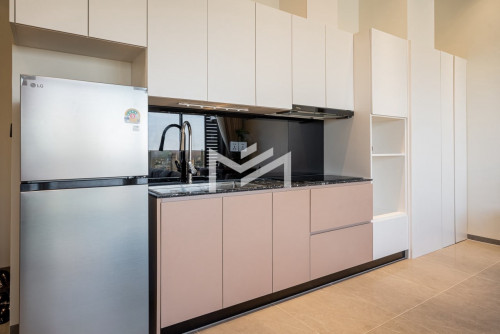 Urgent sale Time Square 5 BKK1 3 bedrooms