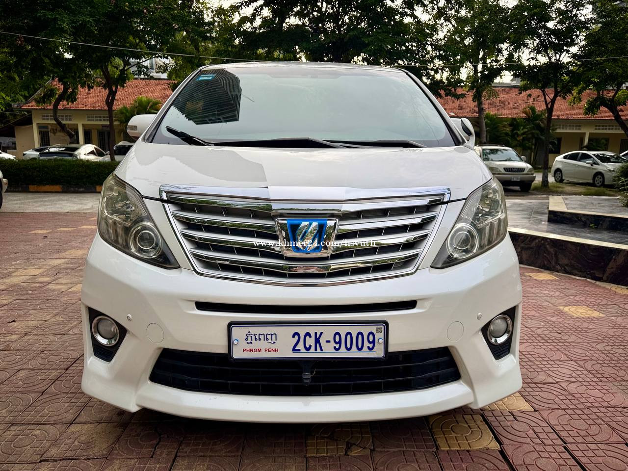 Alphard 2012 for Rent