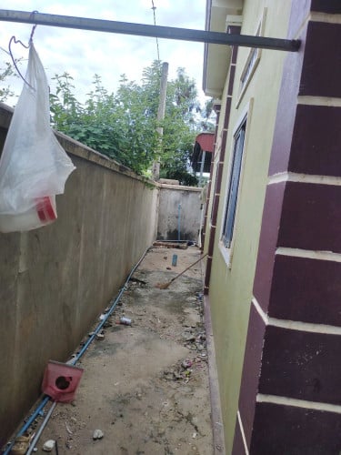 ដីនិងផ្ទះលក់បន្ទាន់