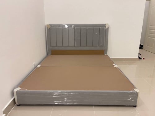 គ្រែស្បែក 1.8m