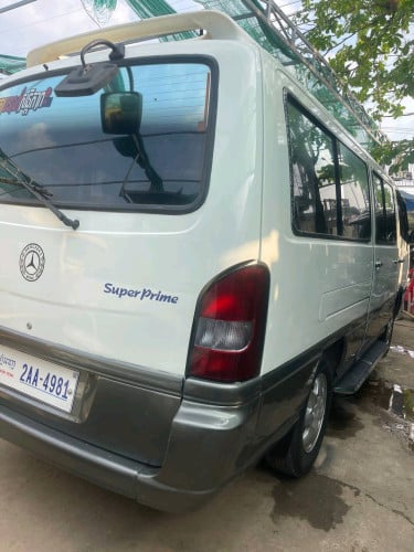 ឡានស្អាតៗឆ្នាំ 2000