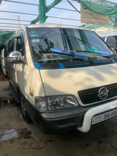 ឡានស្អាតៗឆ្នាំ 2000