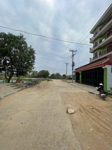 លក់បន្ទាន់345$