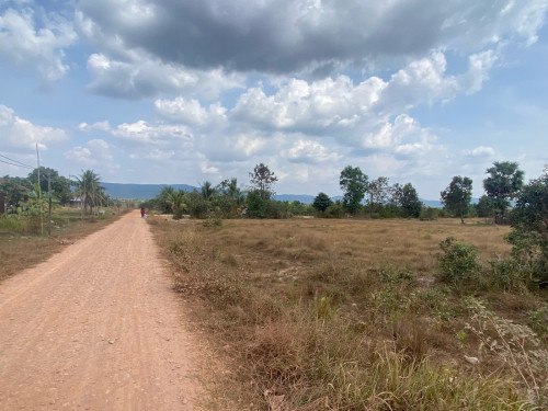 ដីល្អជាប់ផ្លូវ 6$