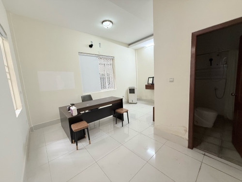 វីឡាភ្លោះជួល twin villa