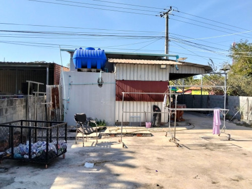🏦House Available for Urgent Sale at a Special Price (Negotiable).