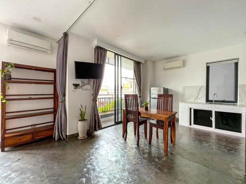 ๐โโ๏ธ Bright Studio Room for Rent near Royal Palace