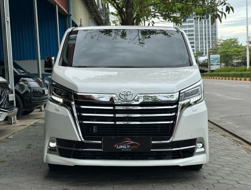 2021 TOYOTA GRANVIA Premium VIP