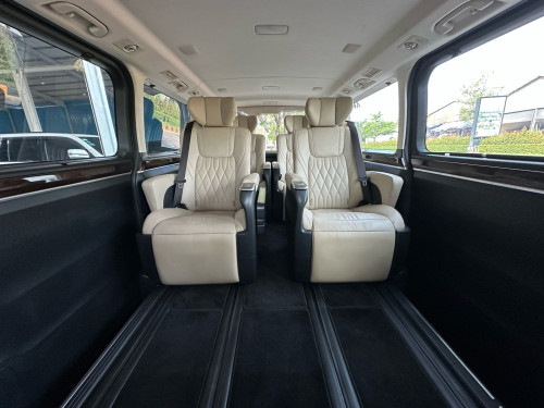 2021 TOYOTA GRANVIA Premium VIP