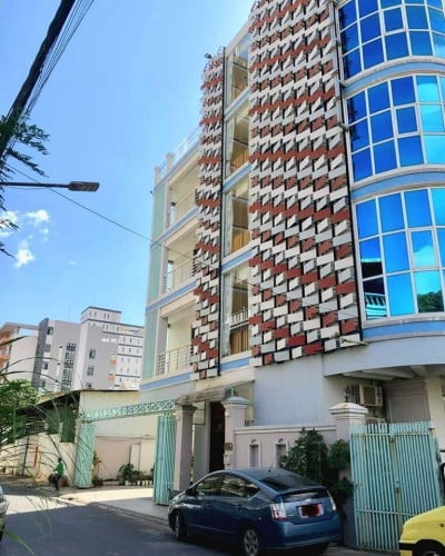 Building for Rent & Sale – Prime Investment Opportunity