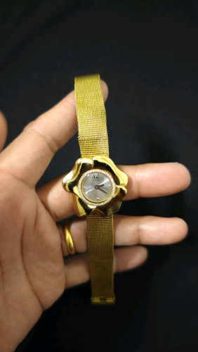 Guess Rose lady new 98%