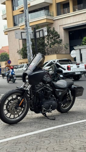 Harley Davidson883