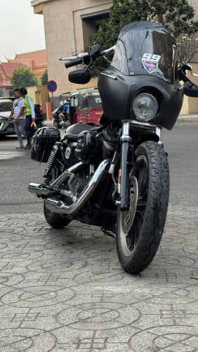 Harley Davidson883