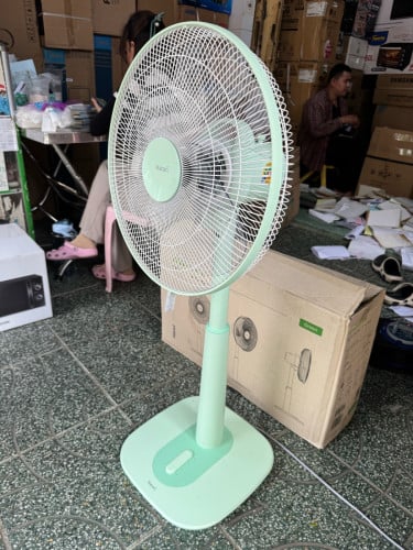 Hatari  ( HB-S16M1)( កង្ហារបញ្ឈរថ្មីទំហំ16" / New Fan 16")