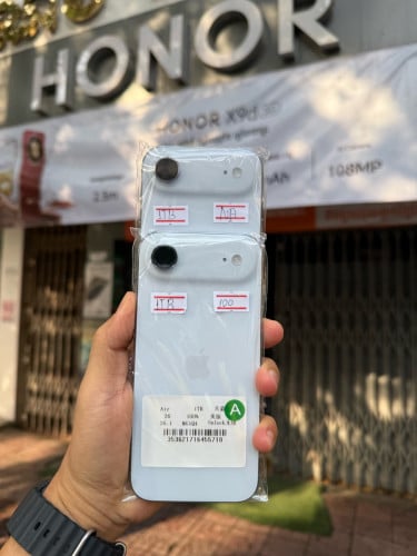 iPhone 17 Ari 1T GB ( Look like new) 99.99%