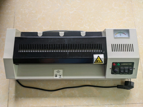 Laminator A3 ម៉ាស៊ីនអ៊ុតកាតទំហំធំ