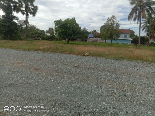 Land Sale លក់ដីជាប់ភូមិ