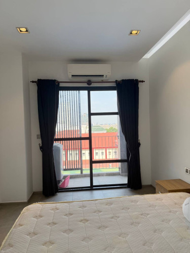 Single bedroom urgent Sale