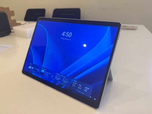 Surface pro 8