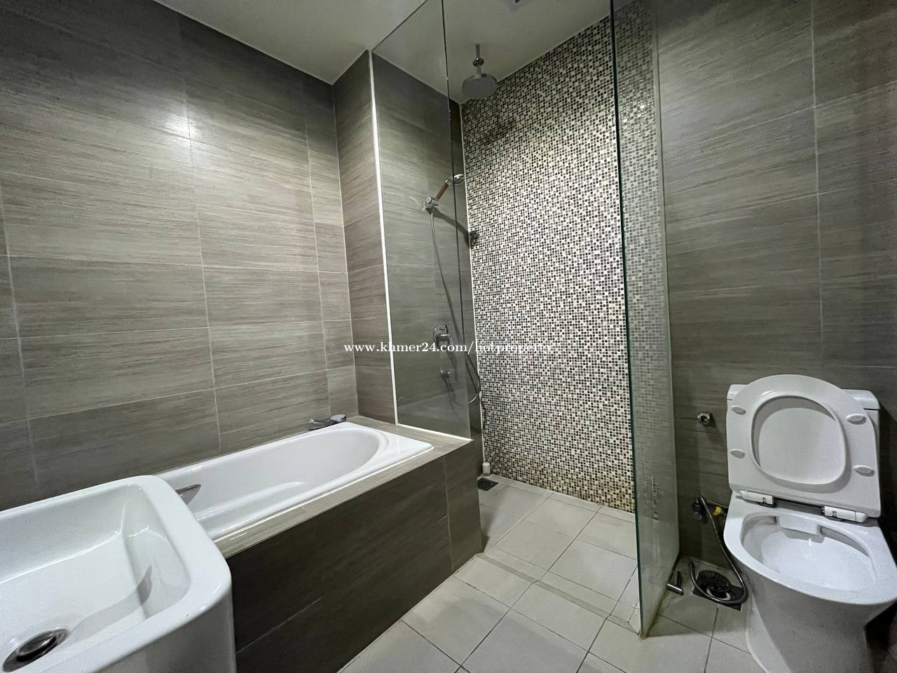 Chamkar Mon, Phnom Penh - photo 12