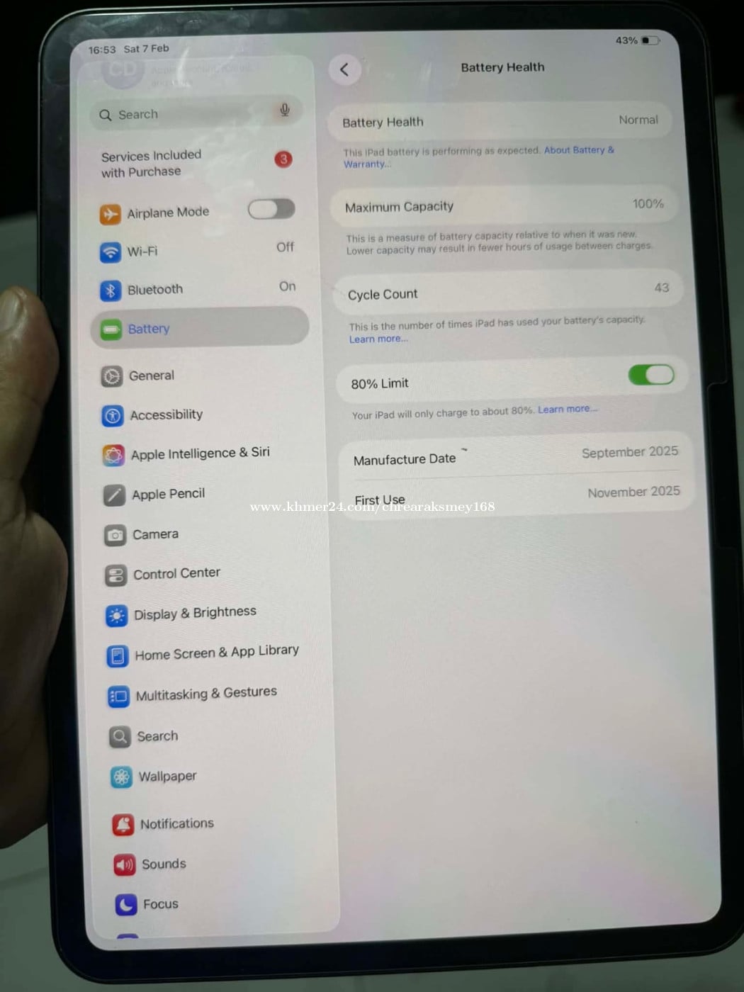iPad Pro M5 256GB WiFi only full box 960$ price $960.00 in Boeng Tumpun ...