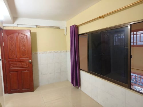 ផ្ទះលក់បន្ទាន់