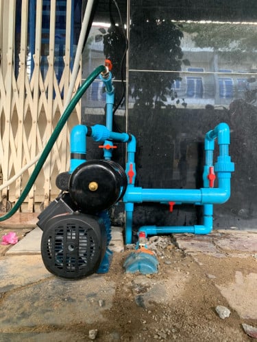 ម៉ូទ័រជំរុញទឹកអូតូ​ កម្លាំង១សេស