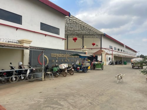 ដីក្រុងកំពង់ស្ពឺលក់វិញ ដីកំពុងអភិវឌ្ឍនិ៍មានឱកាសចំណេញ
