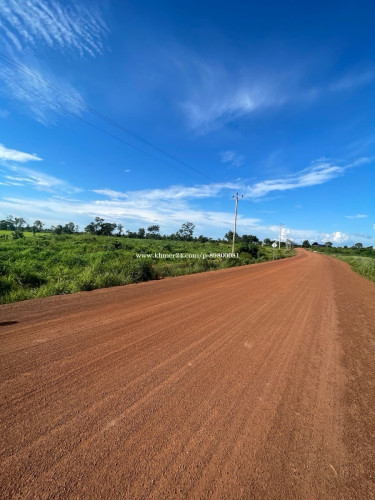 ដីលក់ជាប់ផ្លូវធំ ក្បាលដី 320ឞ