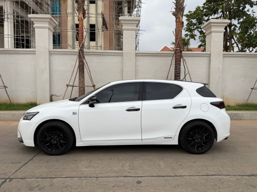 013 sport ម្ចាស់ដេីមទី1up 021ហេីយ