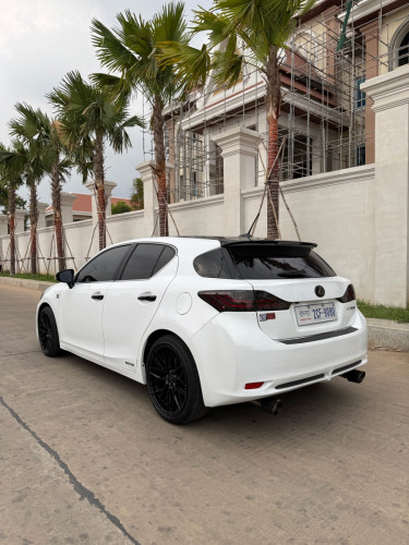 013 sport ម្ចាស់ដេីមទី1up 021ហេីយ