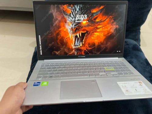 Asus vivobook S533EQ-BQ051T-white សម្រាប់អ្នកdesign ត្រូវ