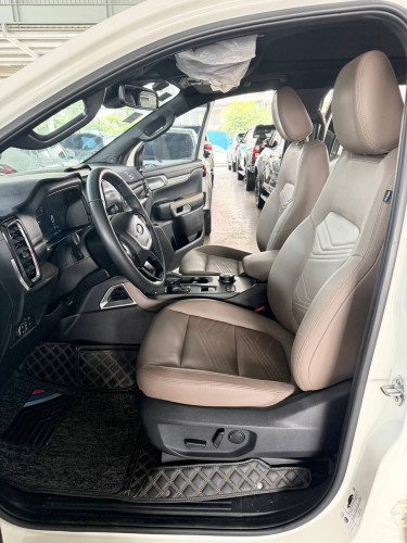 Ford Everest Titanium Full option 2023