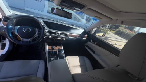 Gs 350 full option ប៉ុង1 low mileage(32000km)