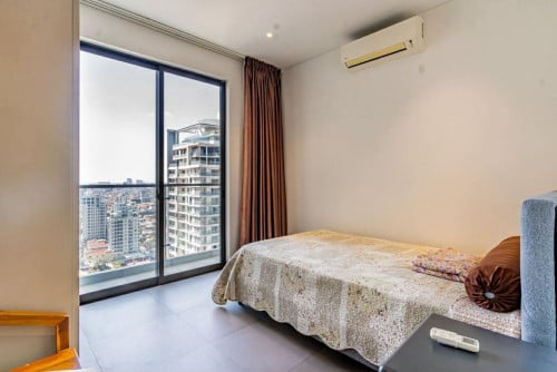 High Quality 2 Bedrooms Apartment in BKK1 for Sale