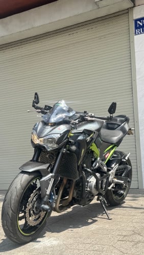 Kawasaki Z900
