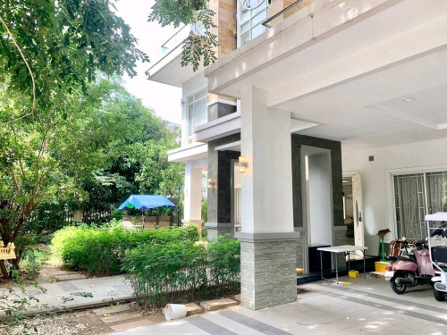 Queen Villa Corner For Rent / Borey Peng Huoth Bueng Snor