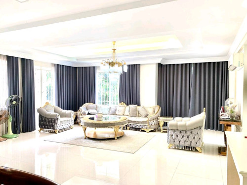 Queen Villa Corner For Rent / Borey Peng Huoth Bueng Snor