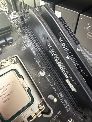 Z790 + i9-13900K