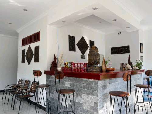 សណ្ឋាគារដាក់លក់ដែលមានទីតាំងស្ថិតនៅក្រុងកែបខេត្តកែប