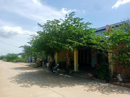 🏦House for Available for Urgent Sale at a Special Price (Negotiable).