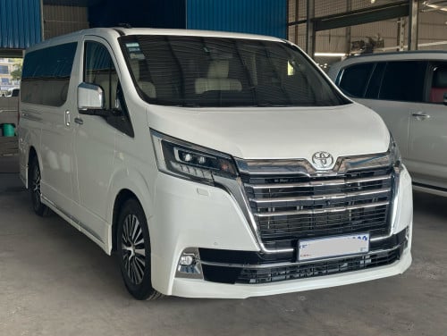 2021 TOYOTA GRANVIA Premium VIP