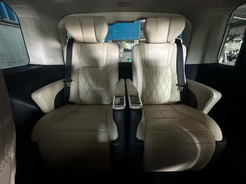 2021 TOYOTA GRANVIA Premium VIP