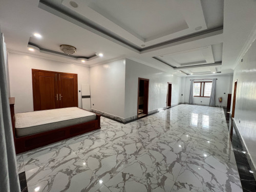 8 Bedroom Villa for Rent near AEON2