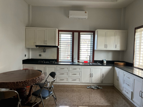 8 Bedroom Villa for Rent near AEON2